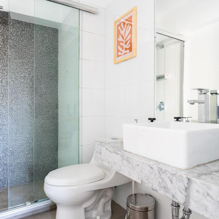 Modern Apartment Diez Canseco Miraflores 1 BR - 1,5 BD - Wifi - One-Bedroom Apartment - 45