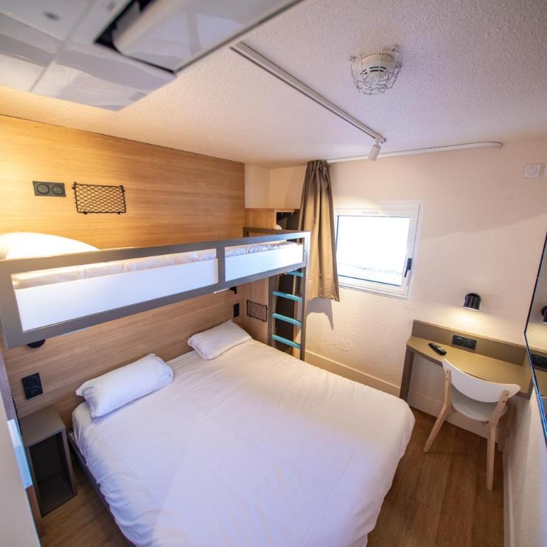 Premiere Classe Annecy Cran-Gevrier RÉNOVÉ EN 2025 - Chambre Triple - 26