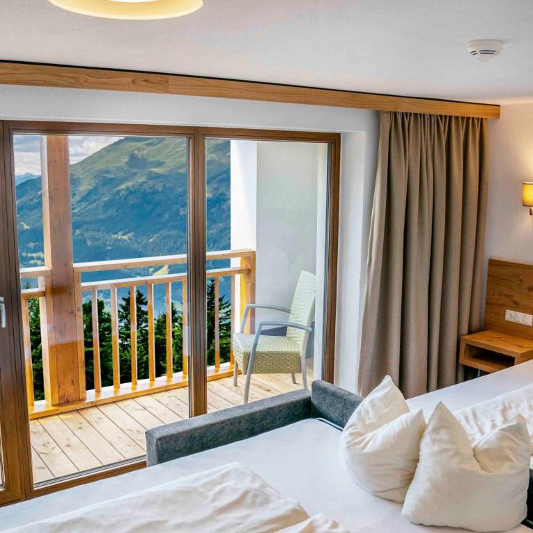 Berggasthof Hochzeigerhaus - Deluxe Doppelzimmer mit Balkon - 3