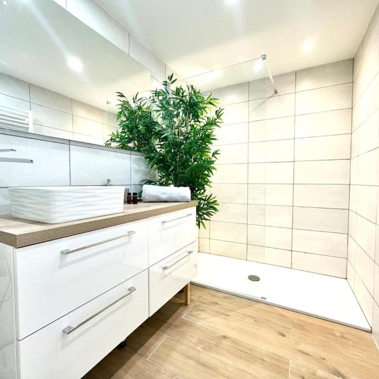 Beau 65 M2 en Front de Mer à St Raphaël - Piscine - Appartamento con 2 Camere da Letto - 36