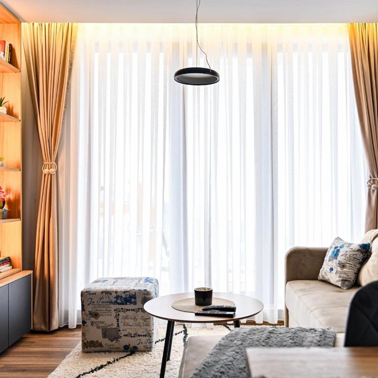 Zeleni vrh A03 - One-Bedroom Apartment with View - 1