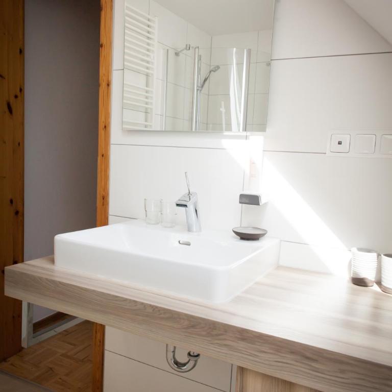 Weingut spitzyPeitler - Chambre Double avec Douche - 6
