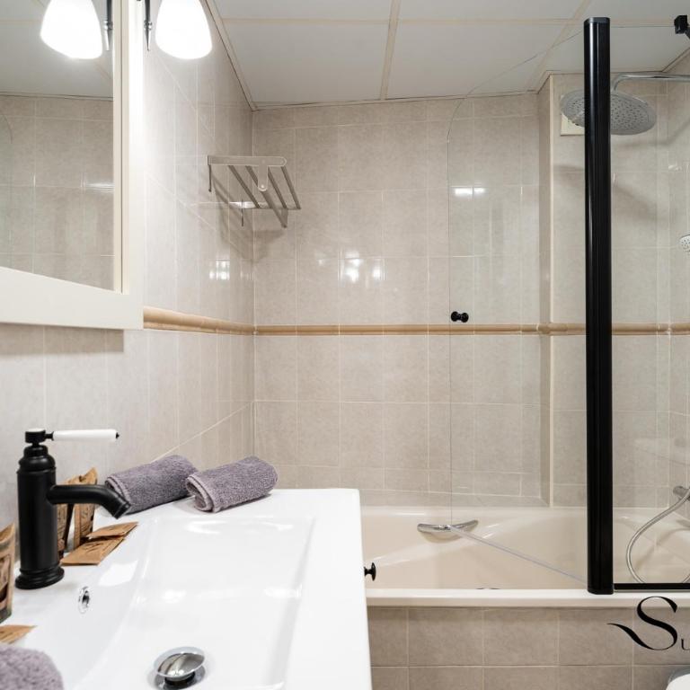 50 Meters from the Beach, 1 Bedroom with Parking - Apartamento Deluxe de 1 dormitorio - 5