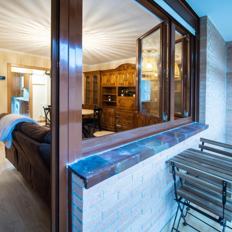 Apartamento 3 habitaciones a 10 min de la playa y del centro VUT-6228-AS - Three-Bedroom Apartment - 28