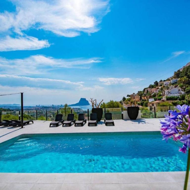 Luxury Villa with Stunning Mediterranean and Calpe - Villa de 3 dormitorios - 1