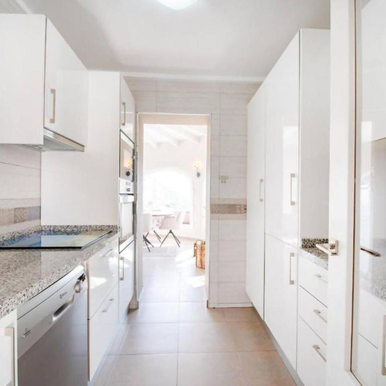 Luxury Villa with Stunning Mediterranean and Calpe - Villa de 3 dormitorios - 6