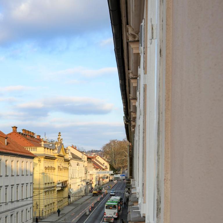 Spacious apartment in Graz for 6 people - Classic Apartment - 19