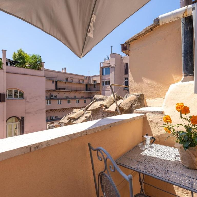 Fascinating attic - up to 2 guests - Trastevere - Appartamento con 2 Camere da Letto - 17