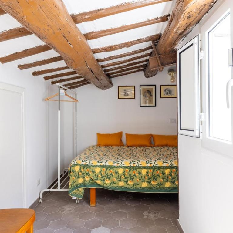 Fascinating attic - up to 2 guests - Trastevere - Appartamento con 2 Camere da Letto - 12