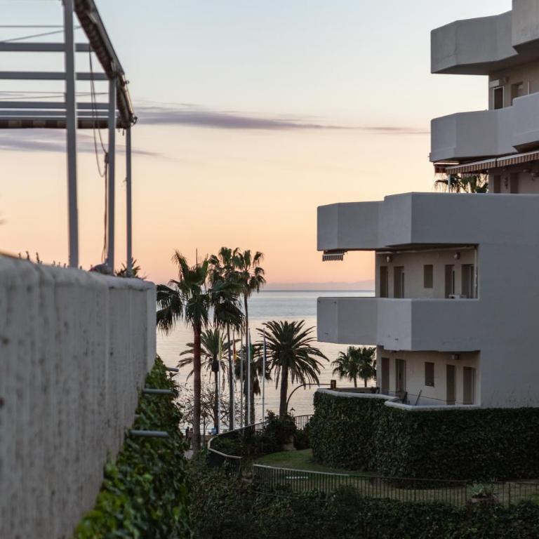Benalbeach Loft Garden and Sea View - One-Bedroom Apartment - 1