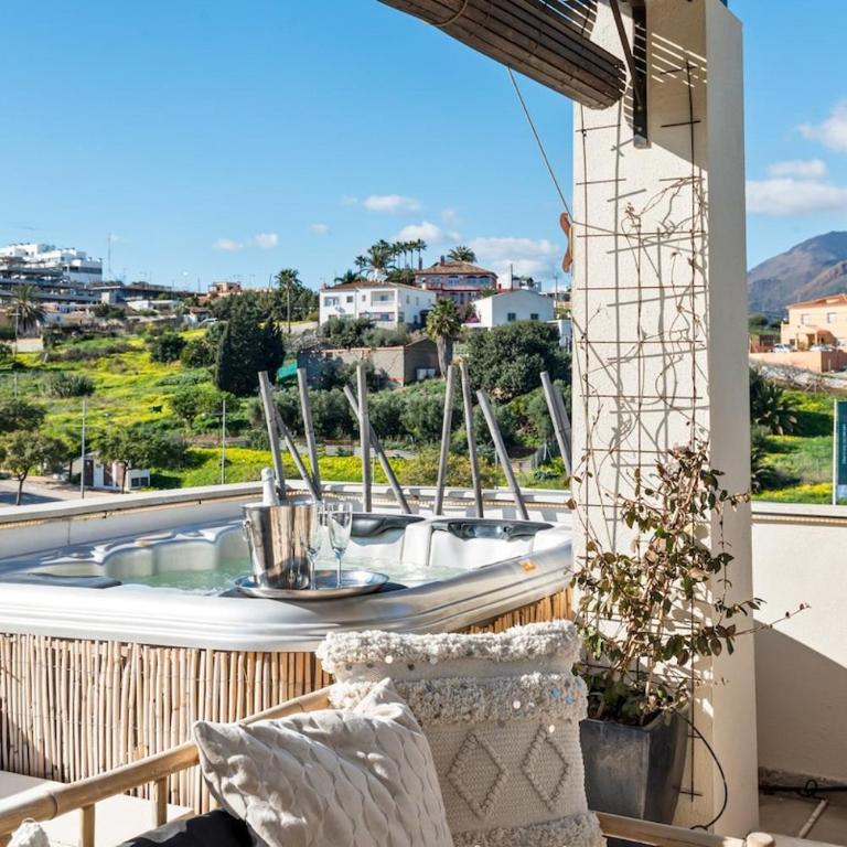 Penthouse Bali Ref #94 - Three-Bedroom Apartment with Sea View - 21