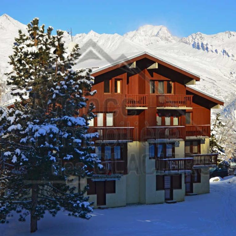 Montchavin: Studio cabine rénové équipé 3/4 pers, parking, proche pistes et commerces - FR-1-329-17 - Studio - 2