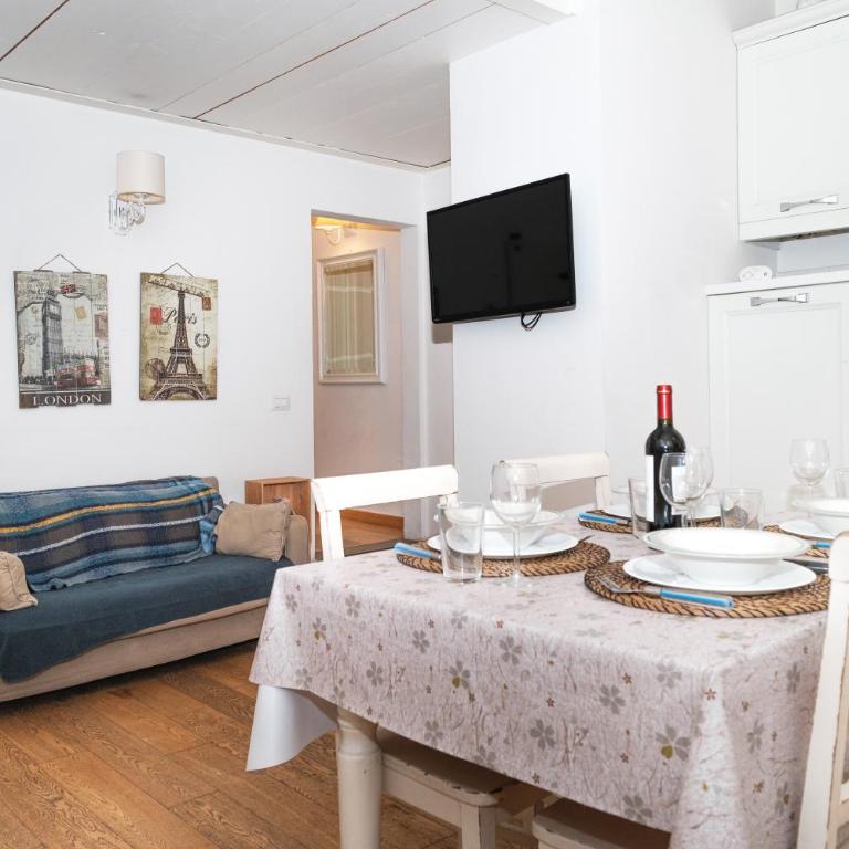 Borgo Flat 3 Floor View - Two-Bedroom Apartment - 1