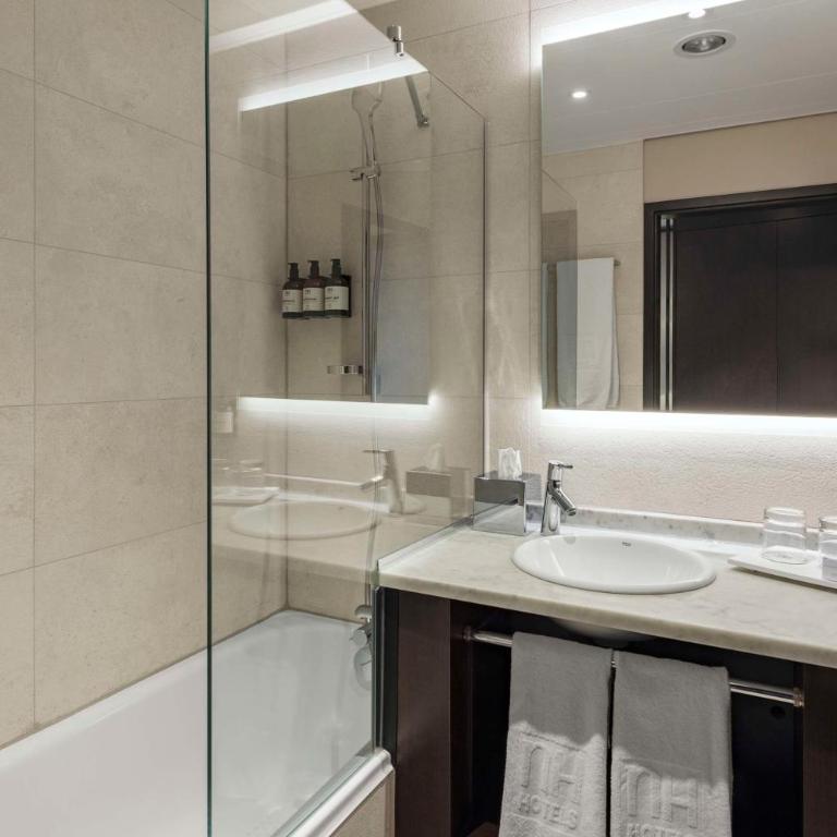 NH Geneva Airport Hotel - Standard Zweibettzimmer - 8