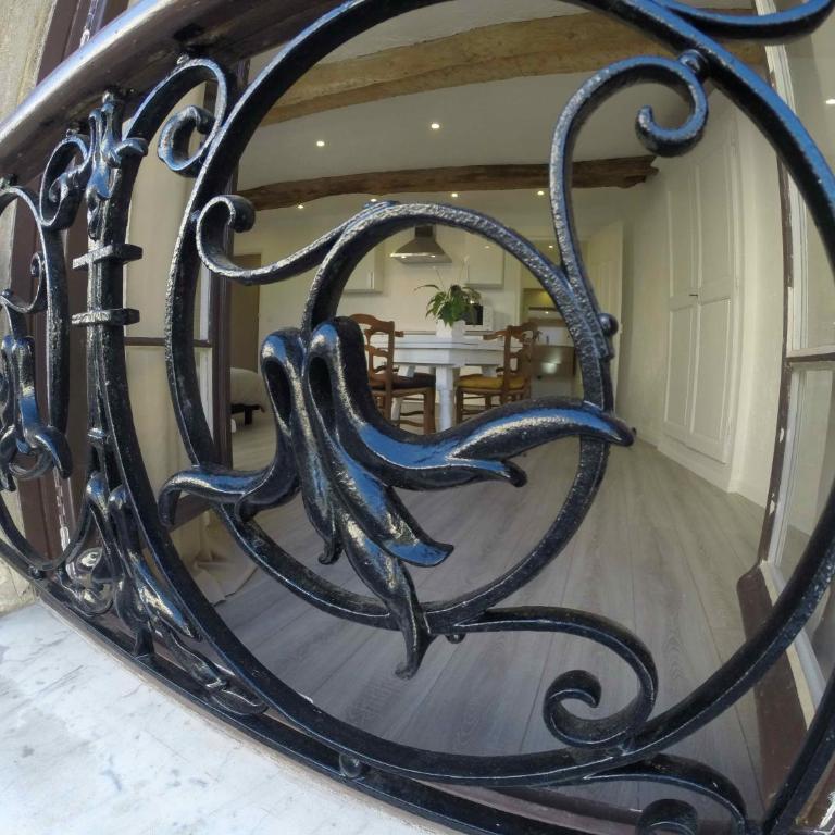Maison Carles BnB - Suite Familiale avec Lit King-Size - 13