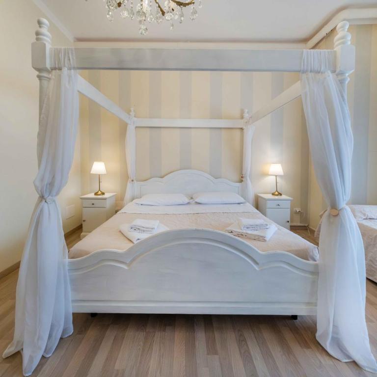 Al Filarmonico - Camera Matrimoniale con Letto Supplementare - 10