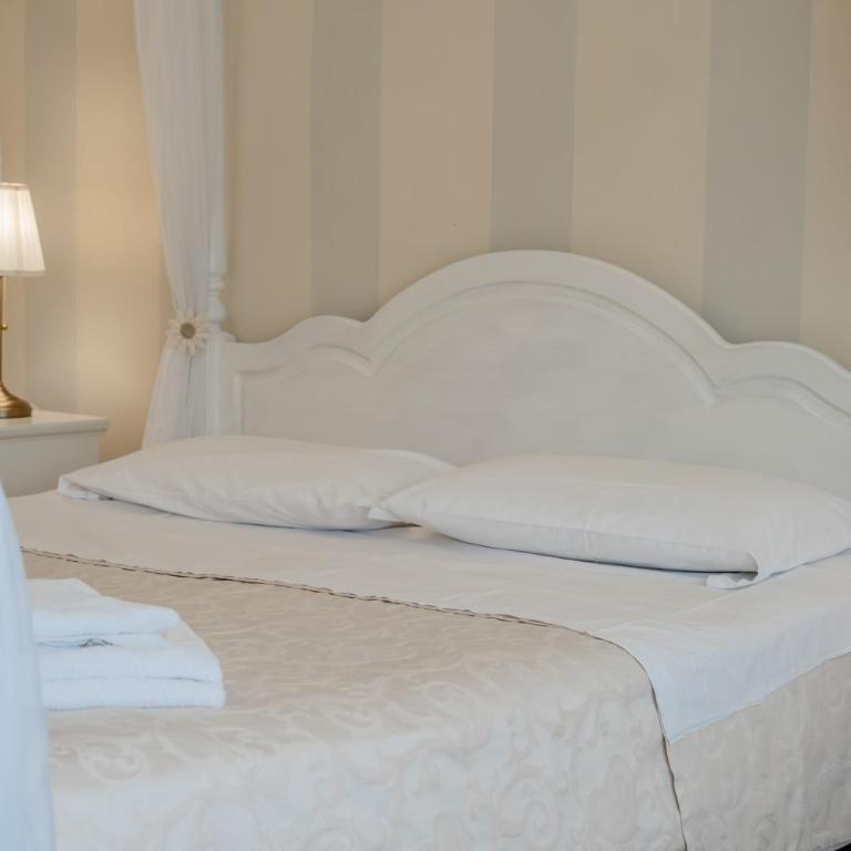 Al Filarmonico - Camera Matrimoniale con Letto Supplementare - 7