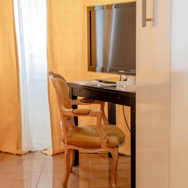 Al Filarmonico - Deluxe Triple Room with External Bathroom - 4