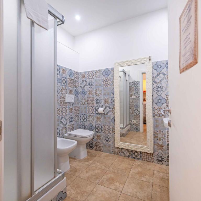 Al Filarmonico - Deluxe Triple Room with External Bathroom - 9