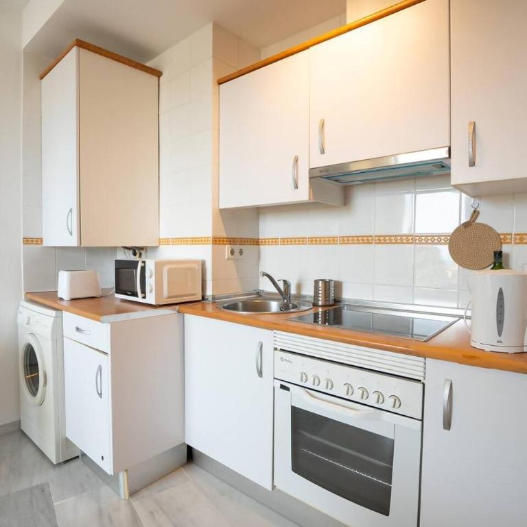 Estudio con Vistas al Mar + Garaje privado Gratis - One-Bedroom Apartment - 6