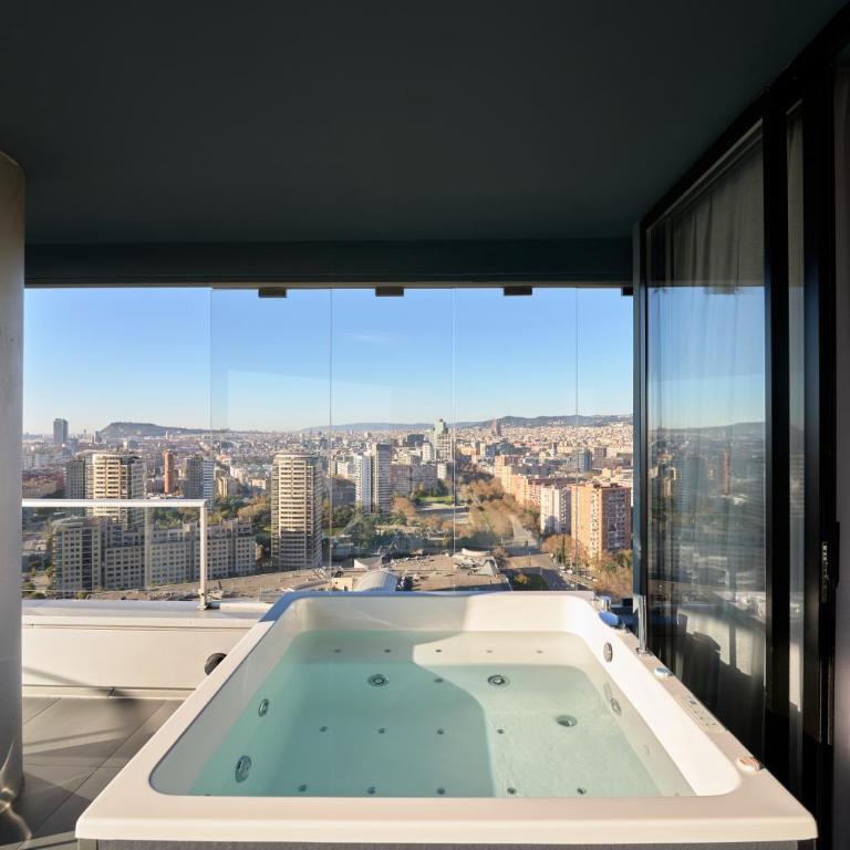 Barcelona Princess - Premium Suite - 8