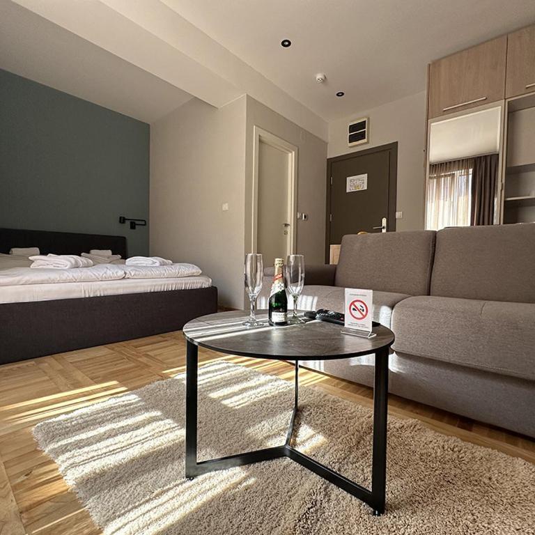 Hotel Kraljevi Čardaci - Triple Room with Free Spa Access - 2