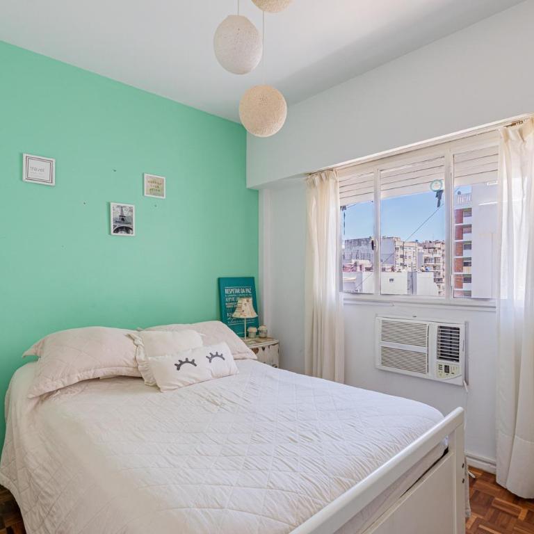 Cómodo y luminoso departamento en la mejor zona de Recoleta sobre la calle Arenales 11C - Apartamento de 1 dormitorio - 1