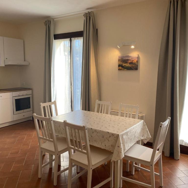 Residenza Cipressi e Olivi - VeronaInflat - Two-Bedroom Apartment - 9