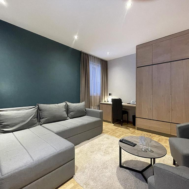 Hotel Kraljevi Čardaci - Family Suite - 10