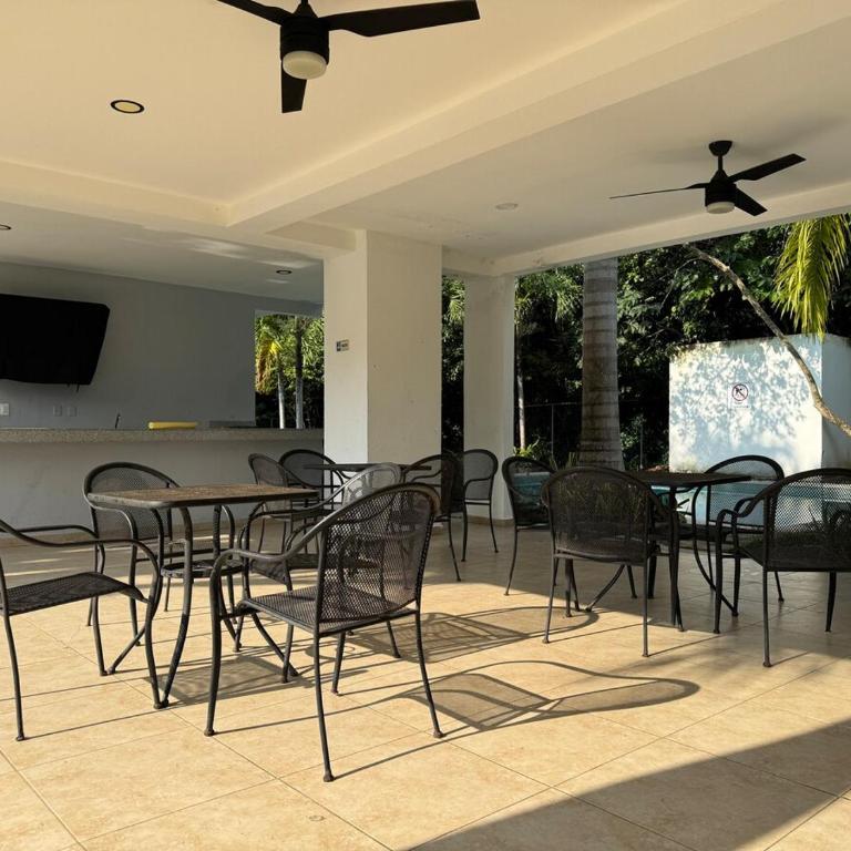Casa Puerto Paraíso - Two-Bedroom House - 10