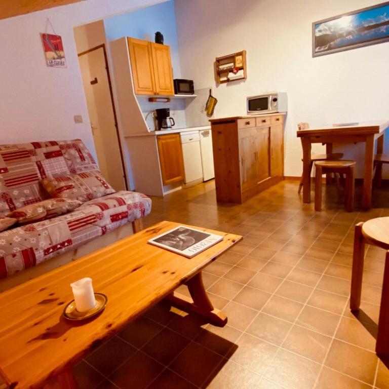 Appartement calme 2 pièces avec balcon et garage, proche des pistes - La Clusaz, Vallée des Aravis - FR-1-459-80 - Appartamento (4 Adulti) - 4