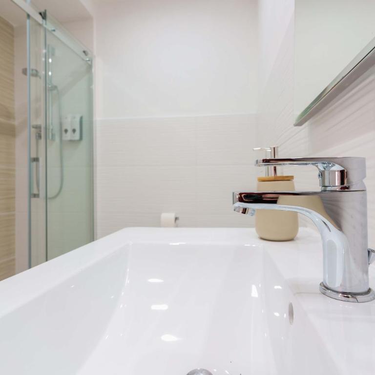 Nùe Rooms - Camera Matrimoniale/Doppia con Letti Singoli con Bagno Privato - 8