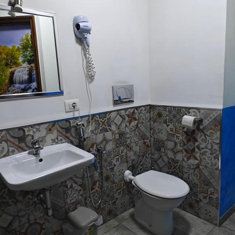Nettuno Rooms - Camera Tripla con Bagno Privato - 5
