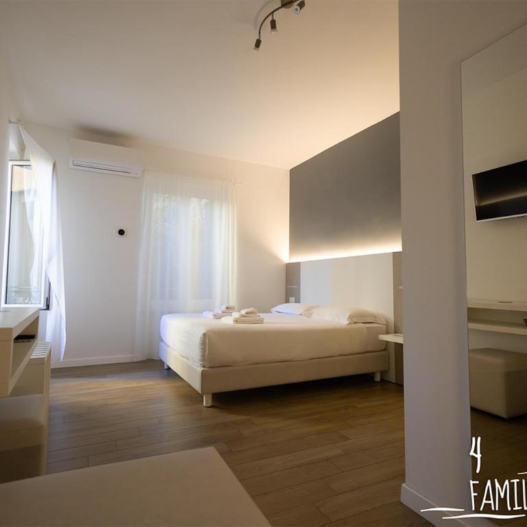 Albergo Augusta B&B - Camera Familiare Superior - 1