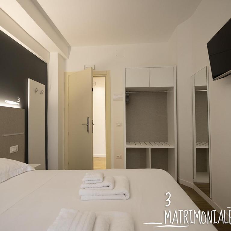 Albergo Augusta B&B - Camera Matrimoniale Standard - 4