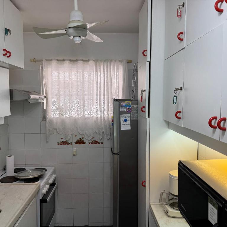 Hermoso Apartamento primera linea Rambla de Playa Mansa Punta del Este - Apartamento de 1 dormitorio con vistas al mar - 12