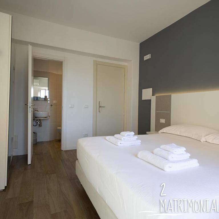 Albergo Augusta B&B - Camera Matrimoniale Superior - 5
