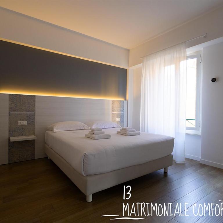 Albergo Augusta B&B - Camera Matrimoniale Deluxe - 10