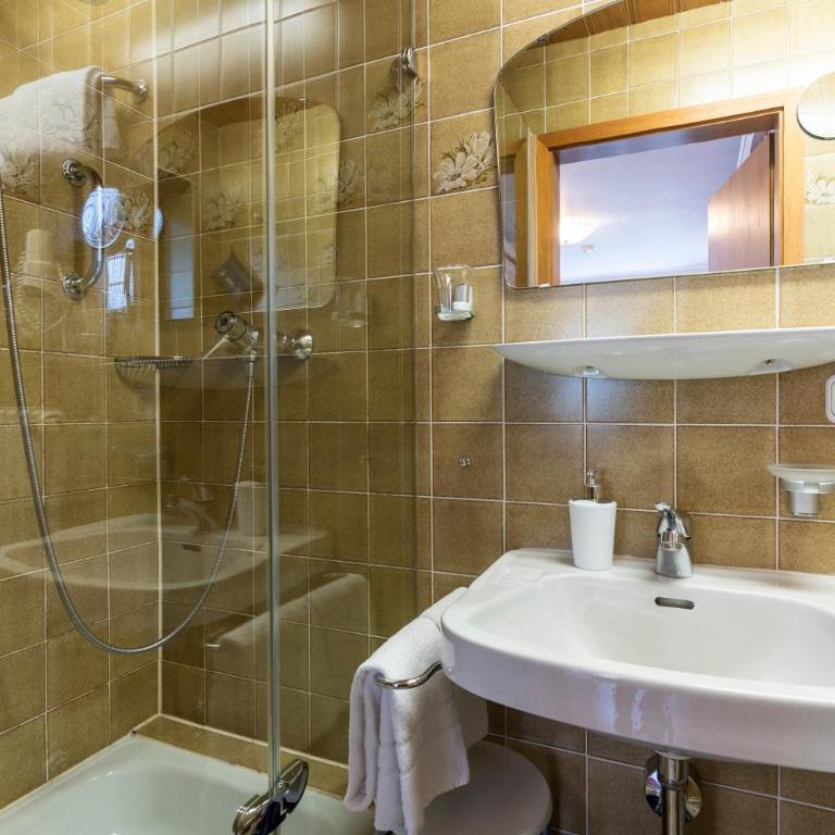 Gästehaus Rosenblüh - Apartment - 2