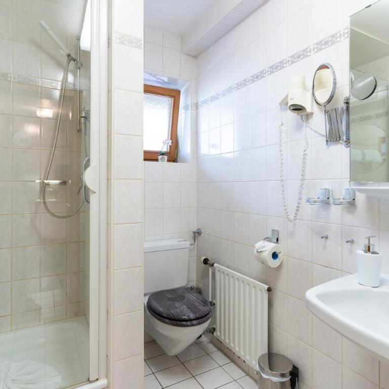 Gästehaus Rosenblüh - Apartment mit 1 Schlafzimmer - 3
