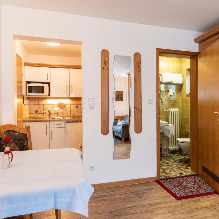 Gästehaus Rosenblüh - Apartment - 7
