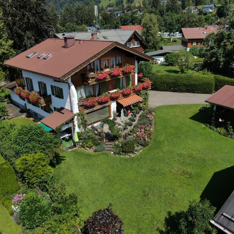 Gästehaus Rosenblüh - Apartment mit 1 Schlafzimmer - 1