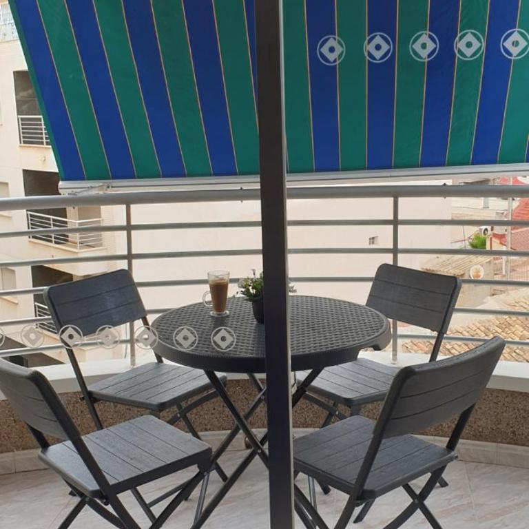 Happy Place Apartment - Apartment with Terrace - 9