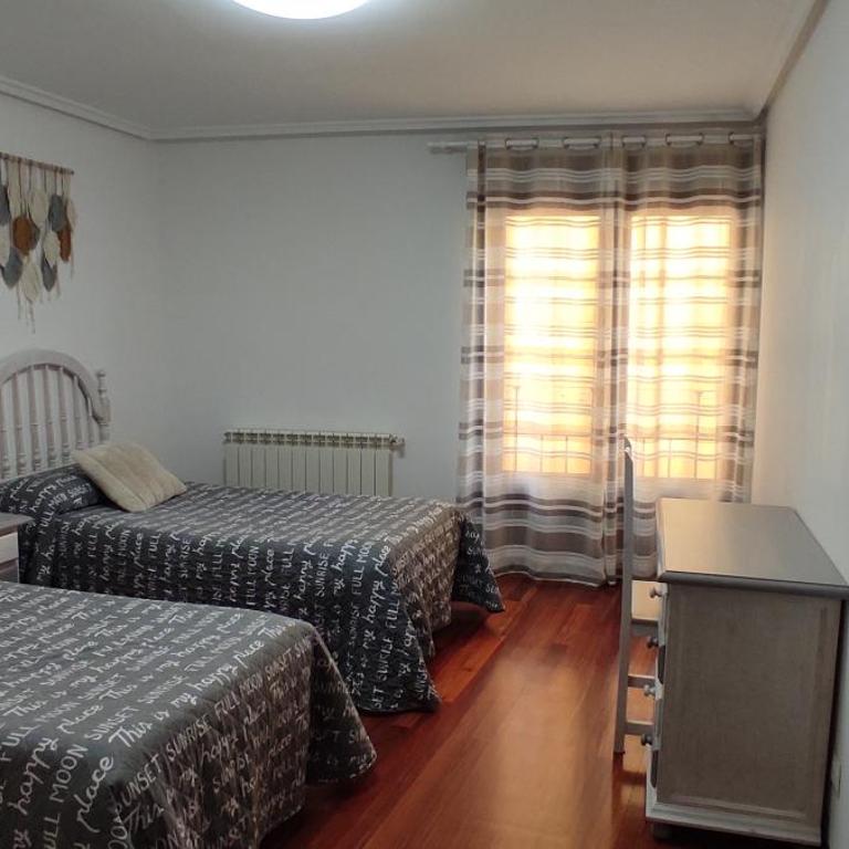 BURGOS CONTEMPLA Centro histórico. Frente al arco - Apartamento de 3 dormitorios - 19
