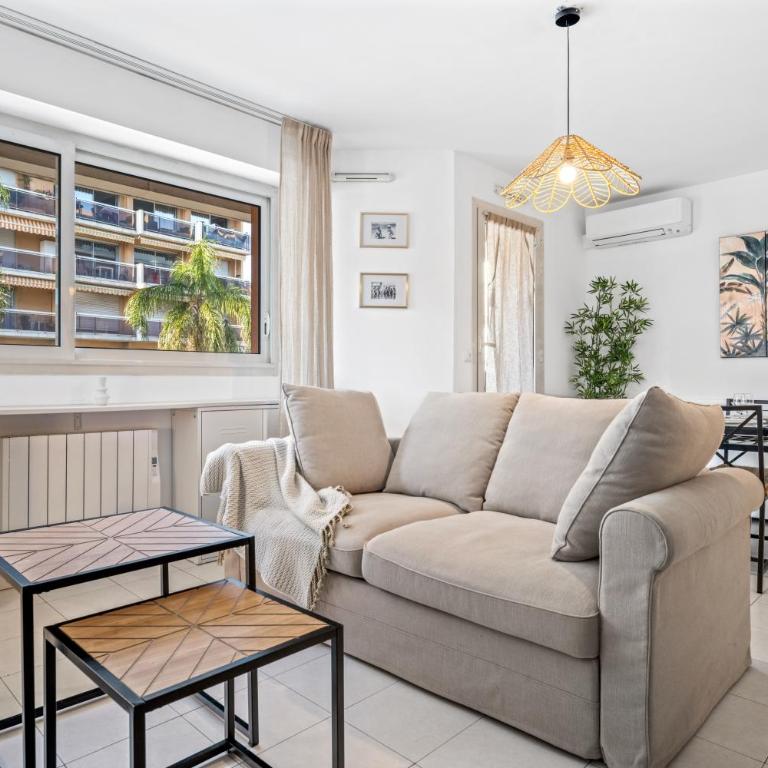 Admiral Plaza, appartement 1 chambre en centre ville, parking & accès plage - Apartamento de 1 dormitorio - 4