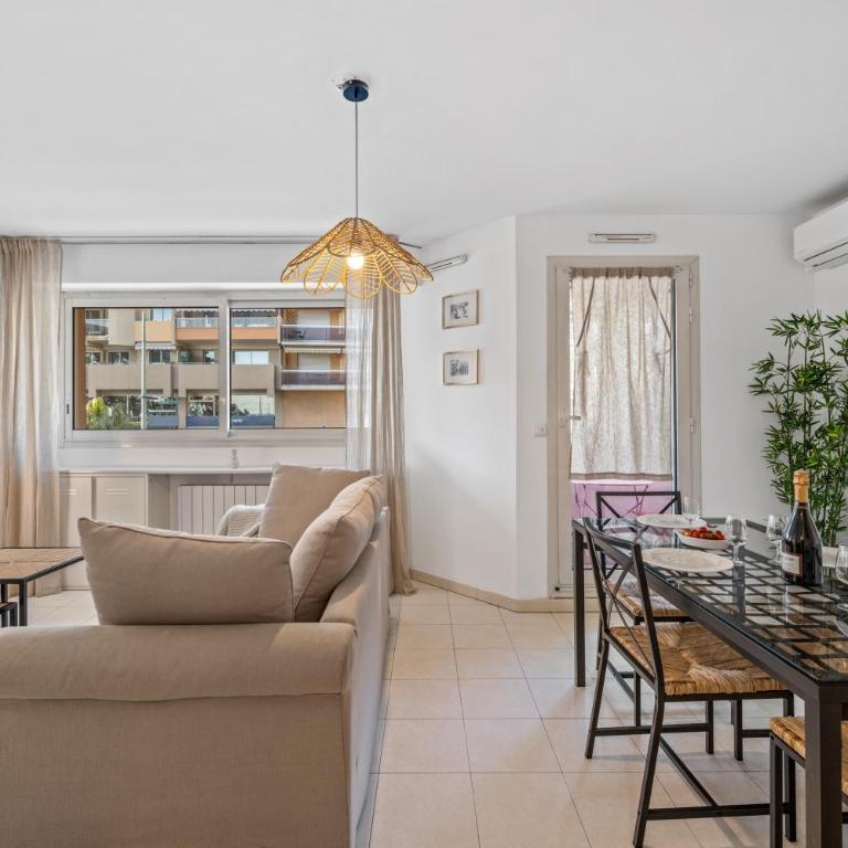 Admiral Plaza, appartement 1 chambre en centre ville, parking & accès plage - Apartamento de 1 dormitorio - 6