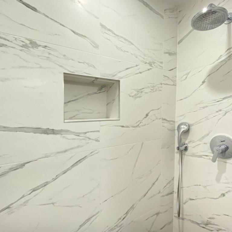 Beautiful 2 bedrooms 2 bathrooms Center of Cannes - Apartamento de 2 dormitorios - 18