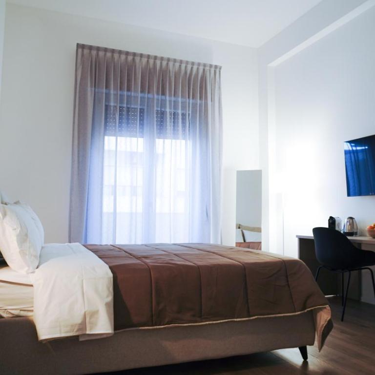 Harbour Front - Luxury Rooms - Double Room with Balcony - 2