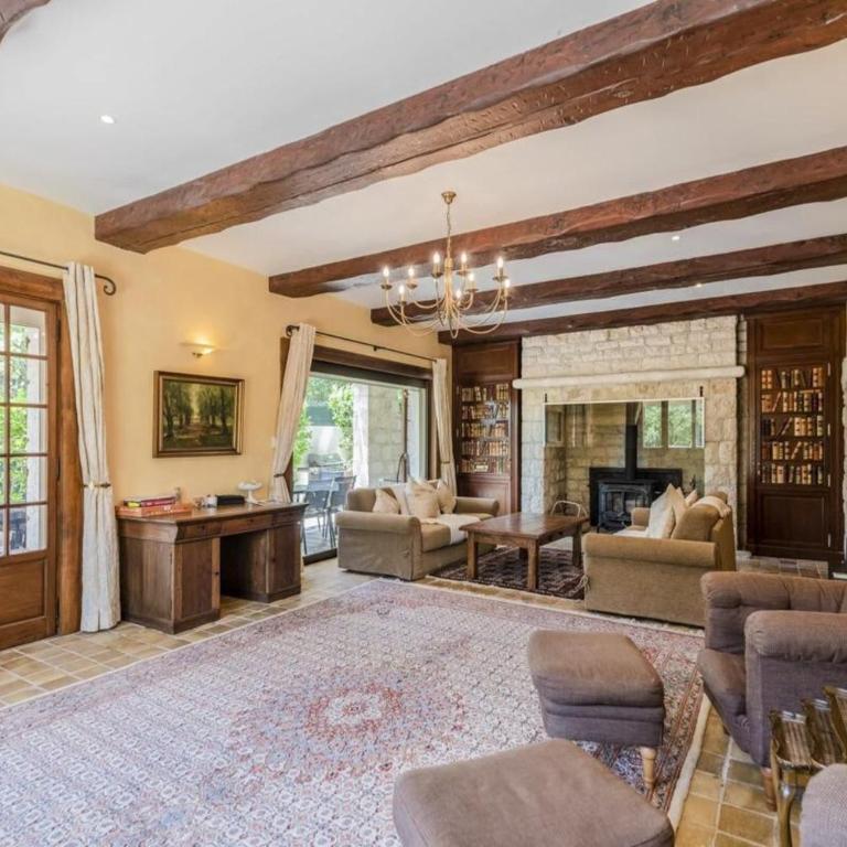 7 bedrooms Villa in St Paul de Vence with 5000sqm - Villa - 7