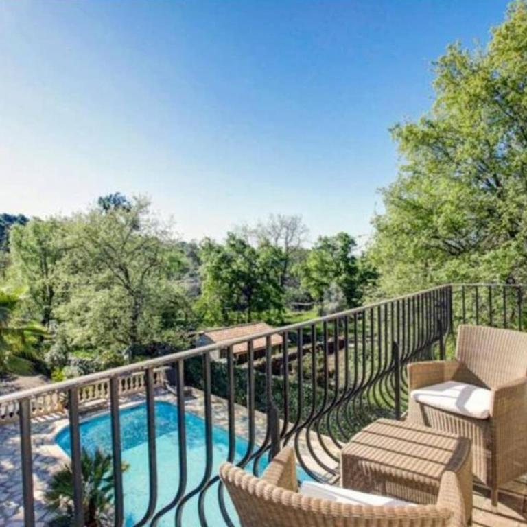 7 bedrooms Villa in St Paul de Vence with 5000sqm - Villa - 14